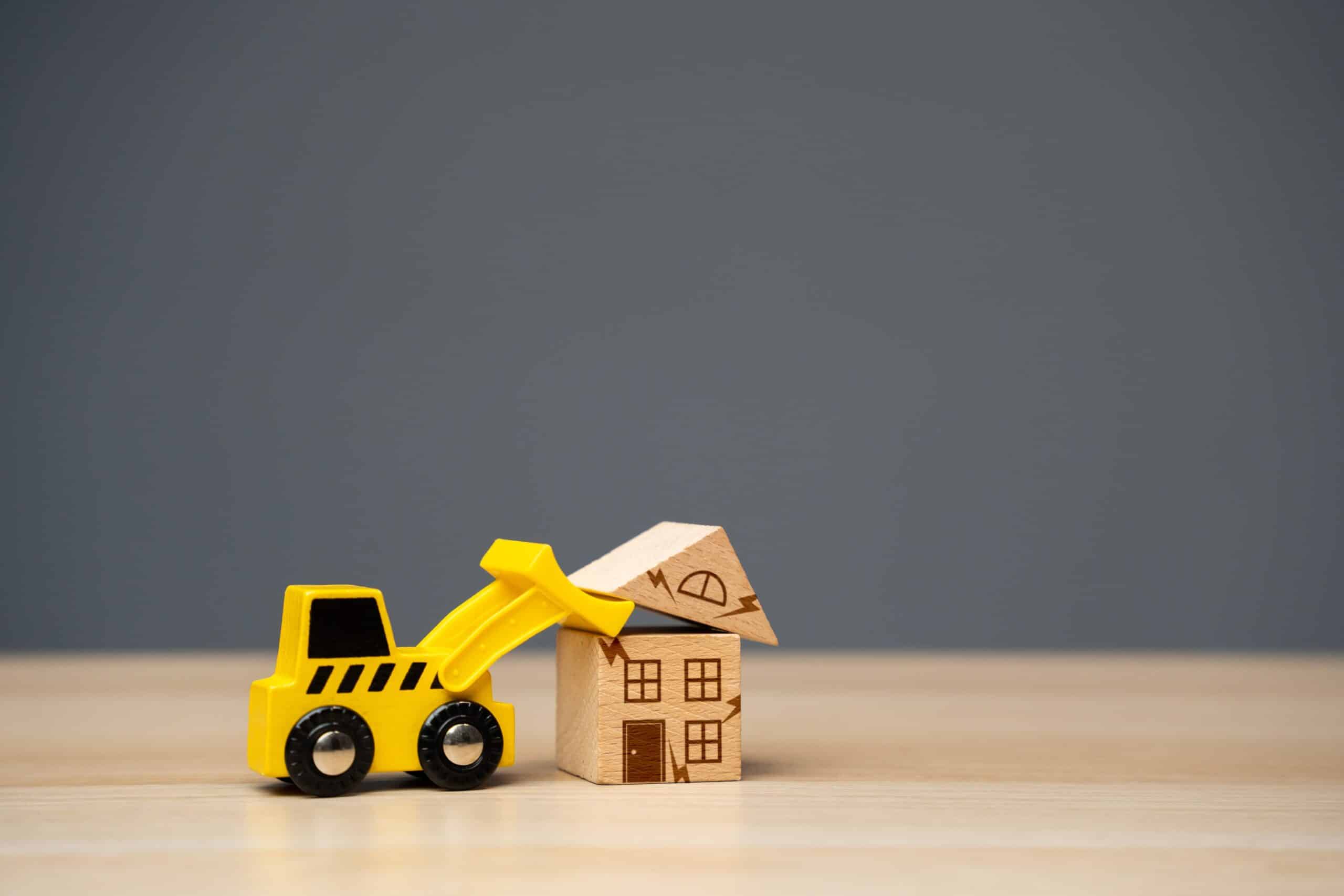 Dealing With Code Violations? Here’s How Cash Buyers Make Selling Easier