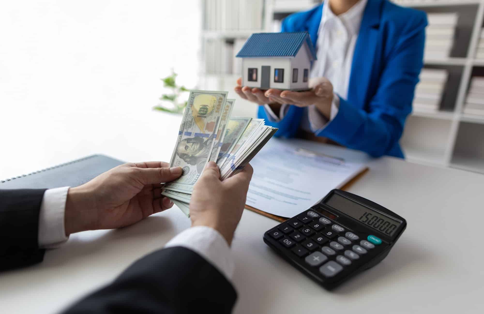 How Cash Home Buyers Calculate Their Offer in DFW: What Every Seller Should Know Before They Call